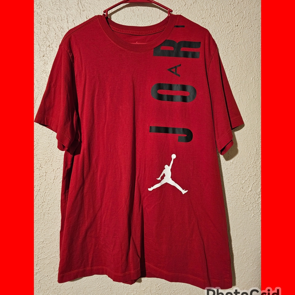 Jordan Men's Red Graphic T-Shirt